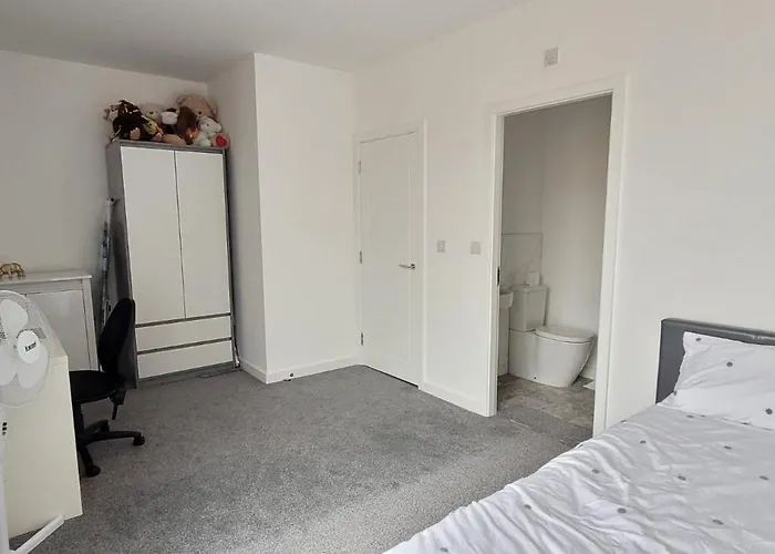 Private Bathroom King Room